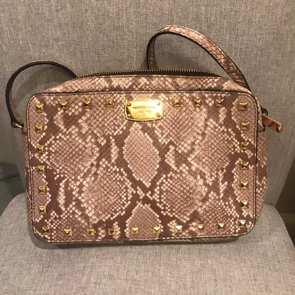 Michael kors snakeskin stud crossbody